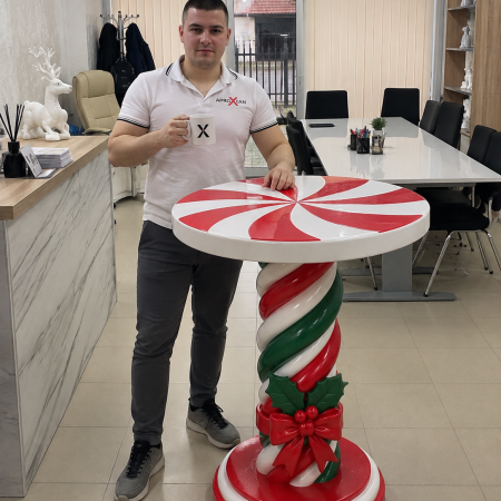 Candy Cane Christmas Table